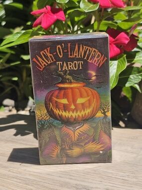 Jack-O'-Lantern Tarot Deck —  Halloween Tarot